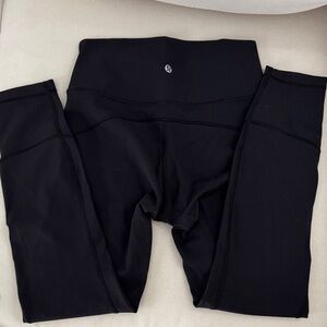 Black Lululemon 6 leggings